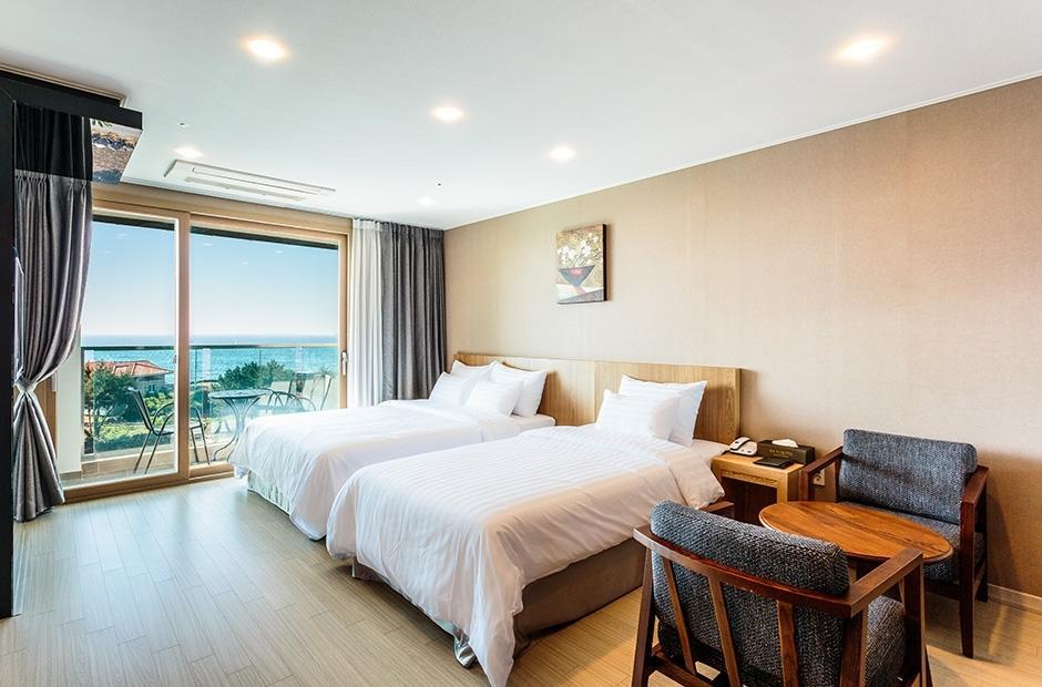 Rich Hotel เมืองเชจู ภายนอก รูปภาพ
