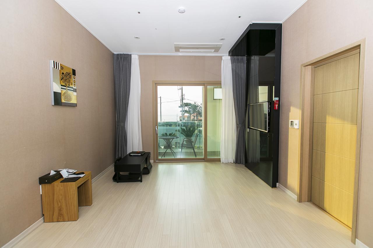 Rich Hotel เมืองเชจู ภายนอก รูปภาพ